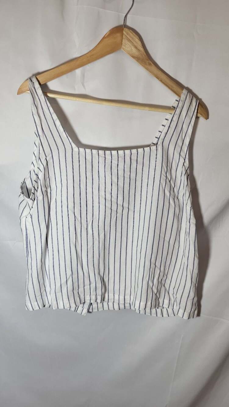 Minimalism Cottagecore Time and Tru Women's XL Striped Linen Blend Square Neck B